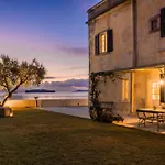 Magnificent Seafront Corfu Villa - 5 En-Suite Bedrooms -The Durrells House | Historic Elegance & Modern Luxuries - Direct Beach Access & Private Heated Pool