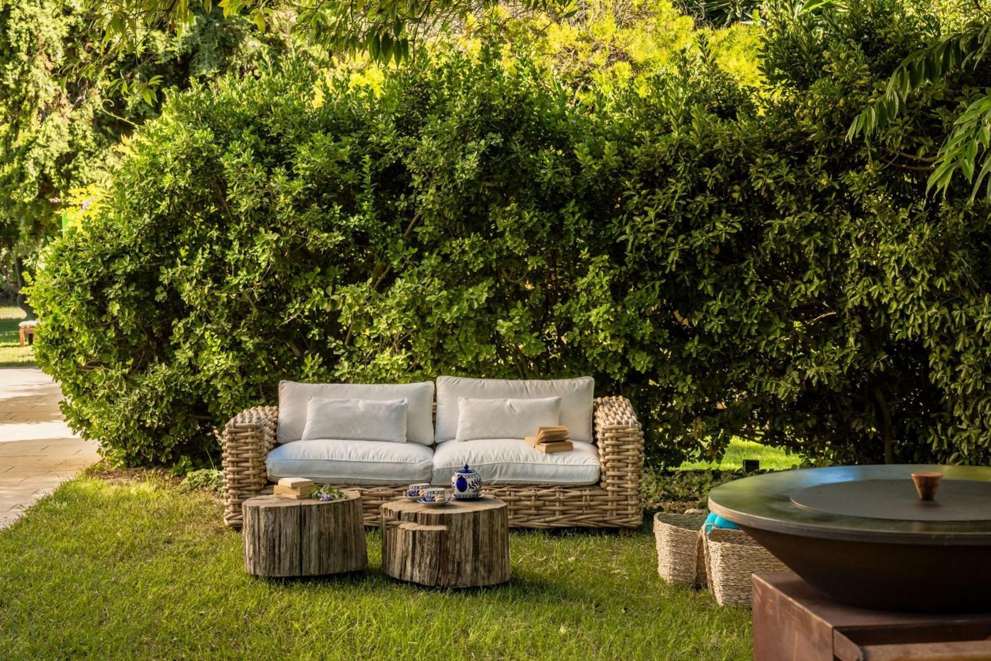 Villa Magnificent Seafront Corfu - 5 En-suite Bedrooms -the Durrells House | Historic Elegance & Modern Luxuries - Direct Access & Private Heated Pool *